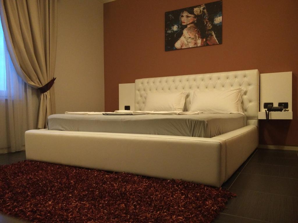 Hotel Mustang Vasqarr Εξωτερικό φωτογραφία