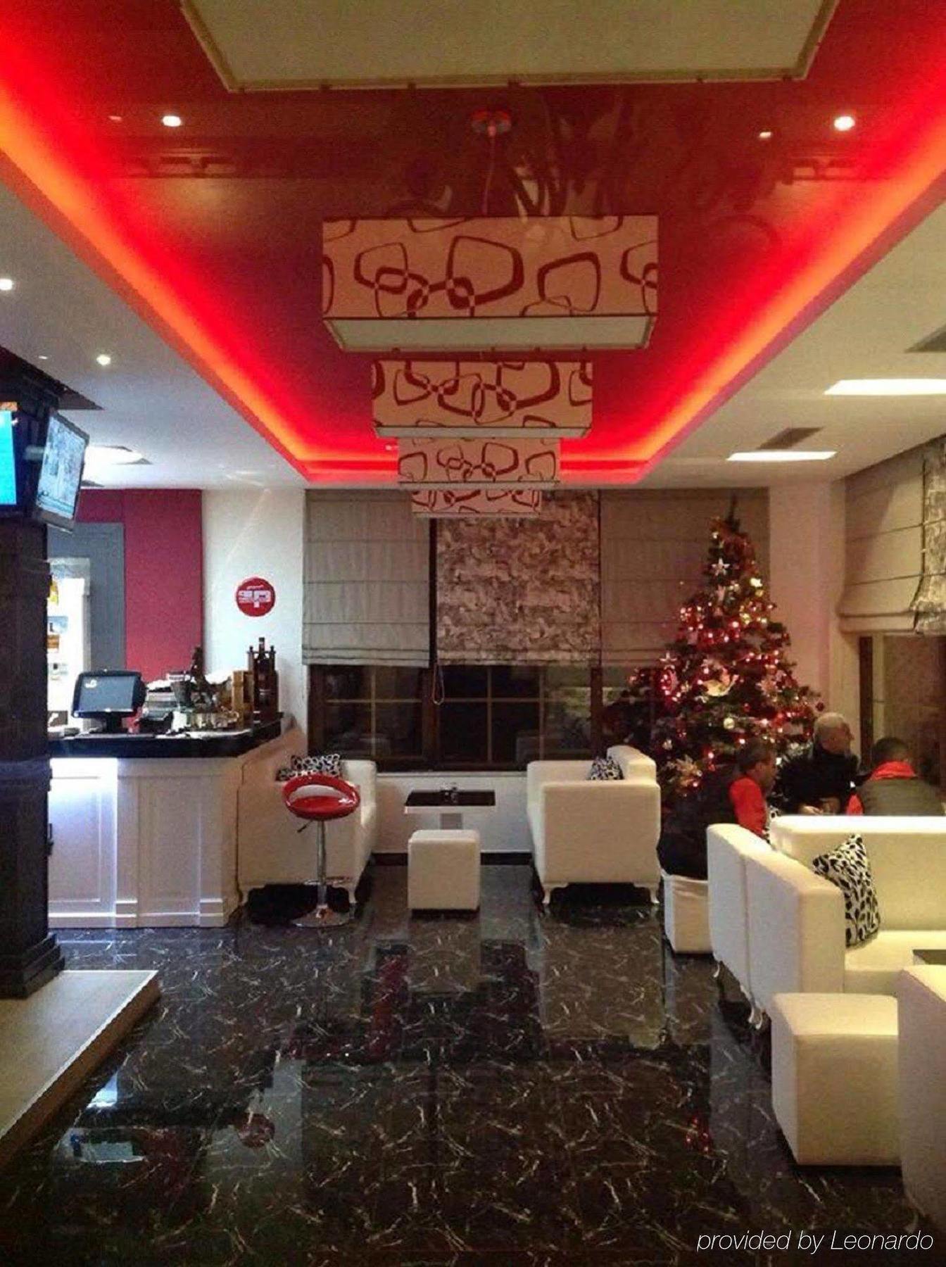 Hotel Mustang Vasqarr Εξωτερικό φωτογραφία